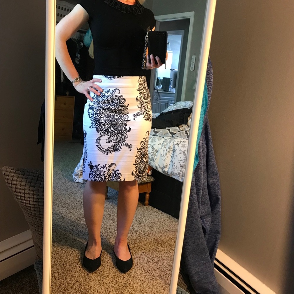 Black and White Loft Pencil Skirt